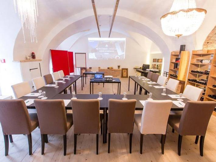 Hotel für 3 Personen, mit Terrasse und Garten sowie Pool im Wiener Umland & Wienerwald