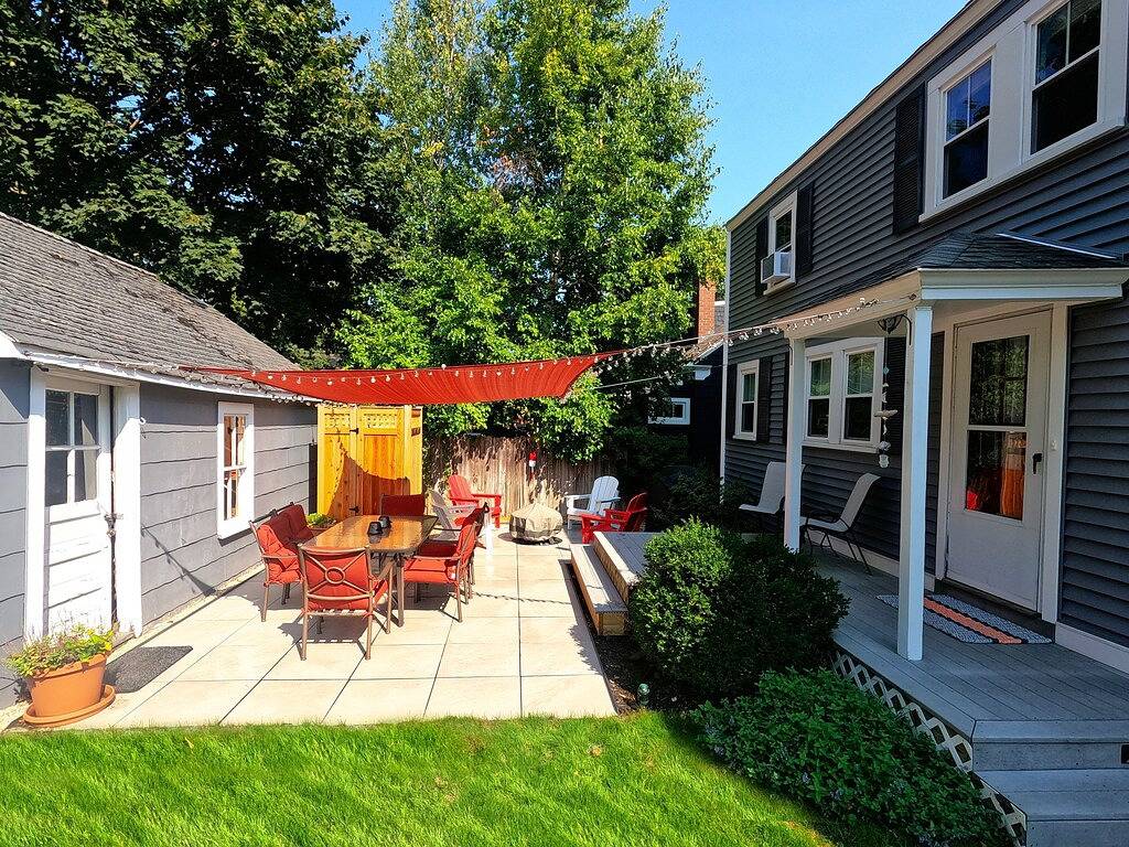 In-Town Kennebunk - walk to cafes/restaurants/shops, beaches minutes away in Kennebunk, York County