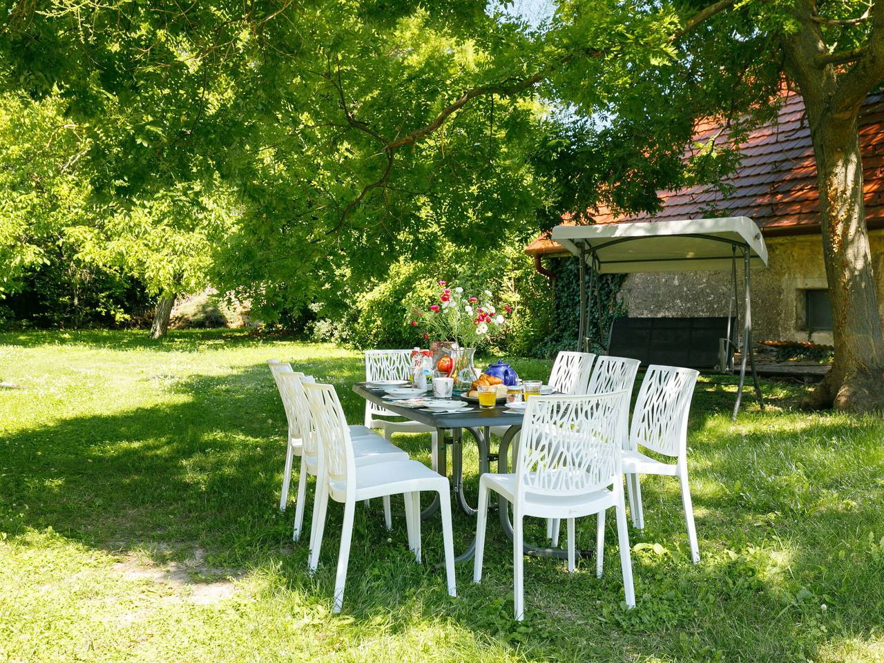Golf Tee - Golf Tee 100.1 in Balatonudvari, Balatonfüredi járás