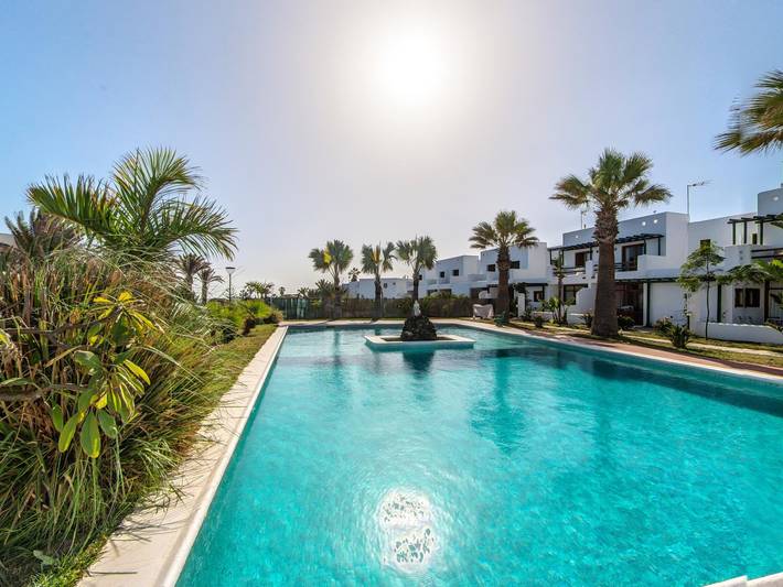 Casa de vacaciones para 4 personas, con Balcón y Terraza además de Jardín y Piscina en Charco del Palo