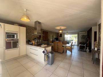 Location De Vacances pour 6 Personnes dans Sainte-Lucie de Porto-Vecchio, Zonza, Photo 1