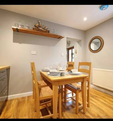 Holiday Rental for 9 People in Stafford, Staffordshire, Photo 4