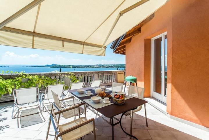 Ferienhaus für 6 Personen, mit Balkon und Seeblick in Gardone Riviera - 2