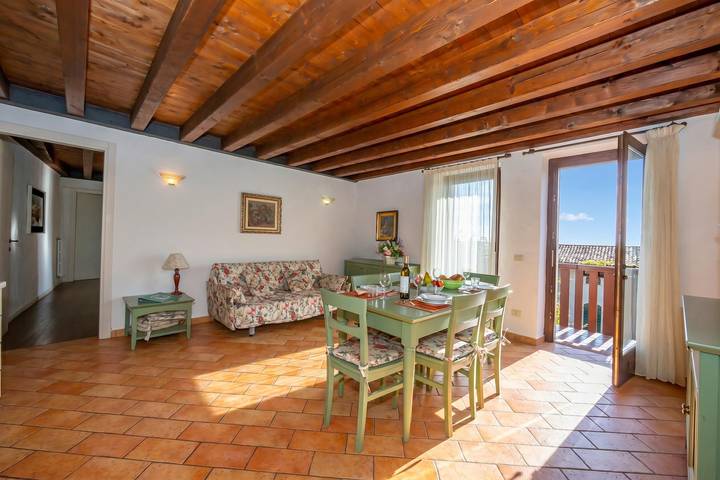 Ferienwohnung für 6 Personen, mit Balkon und Terrasse am Gardasee - 4