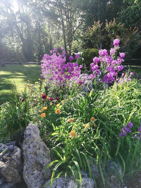 Gite avec parking, piscine et vue sur le jardin | Bourrou 800m in Villamblard, Dordogne