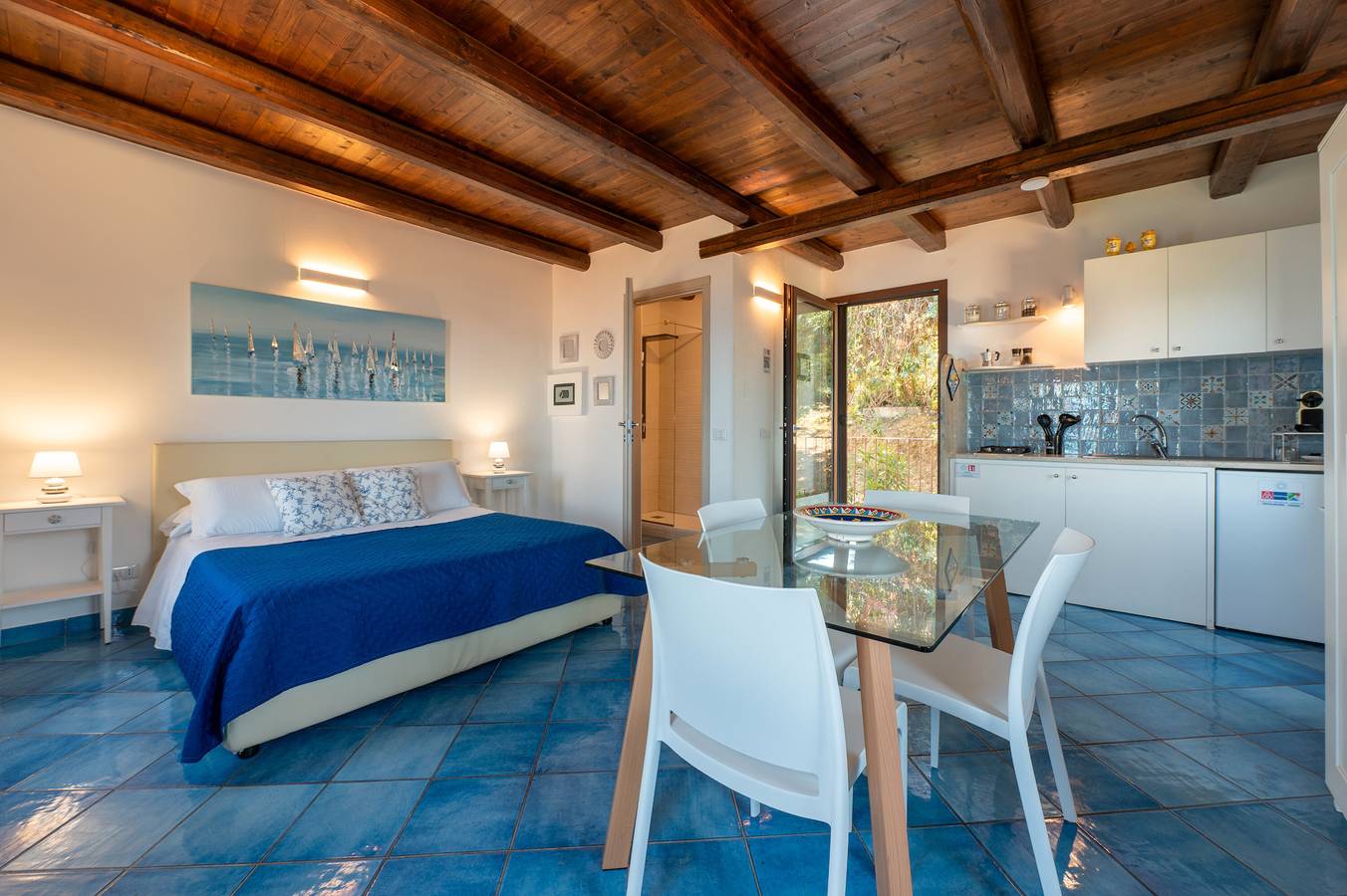 Apartamento entero, Apartamento 'Aria' con piscina compartida, Wi-Fi y aire acondicionado in Cefalú, Cefalù (Municipio)