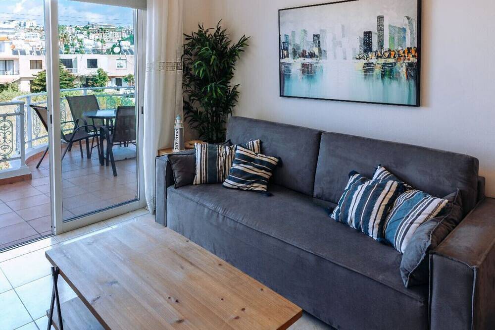 Entire apartment, Phaedrus Living: Harmony Sea View in Paphos, South Cyprus