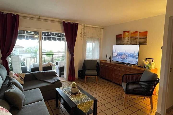 Entire apartment, Stunning Sea & Mountain Views | Private Pool | Ironman| near Beach & Dinning in Calella, Maresme