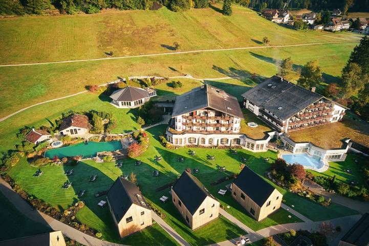 Hôtel pour 2 personnes, avec Jacuzzi et Terrasse ainsi que Jardin et Sauna dans la Forêt-Noire