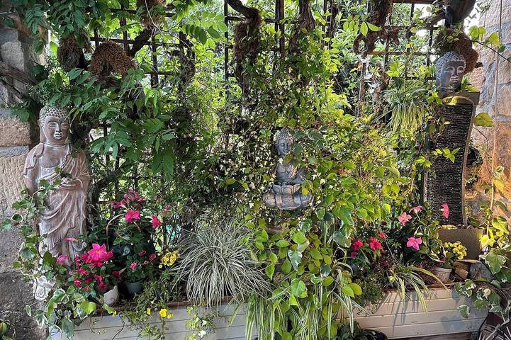 Location de vacances pour 2 personnes, avec jardin et jacuzzi à Saint-Germain