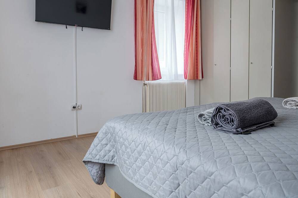 Ganze Wohnung, Revliving Octavus für bis zu 7 Gäste im idyllischen Weinort Hohenwarth-Mühlbach in Hollabrunn