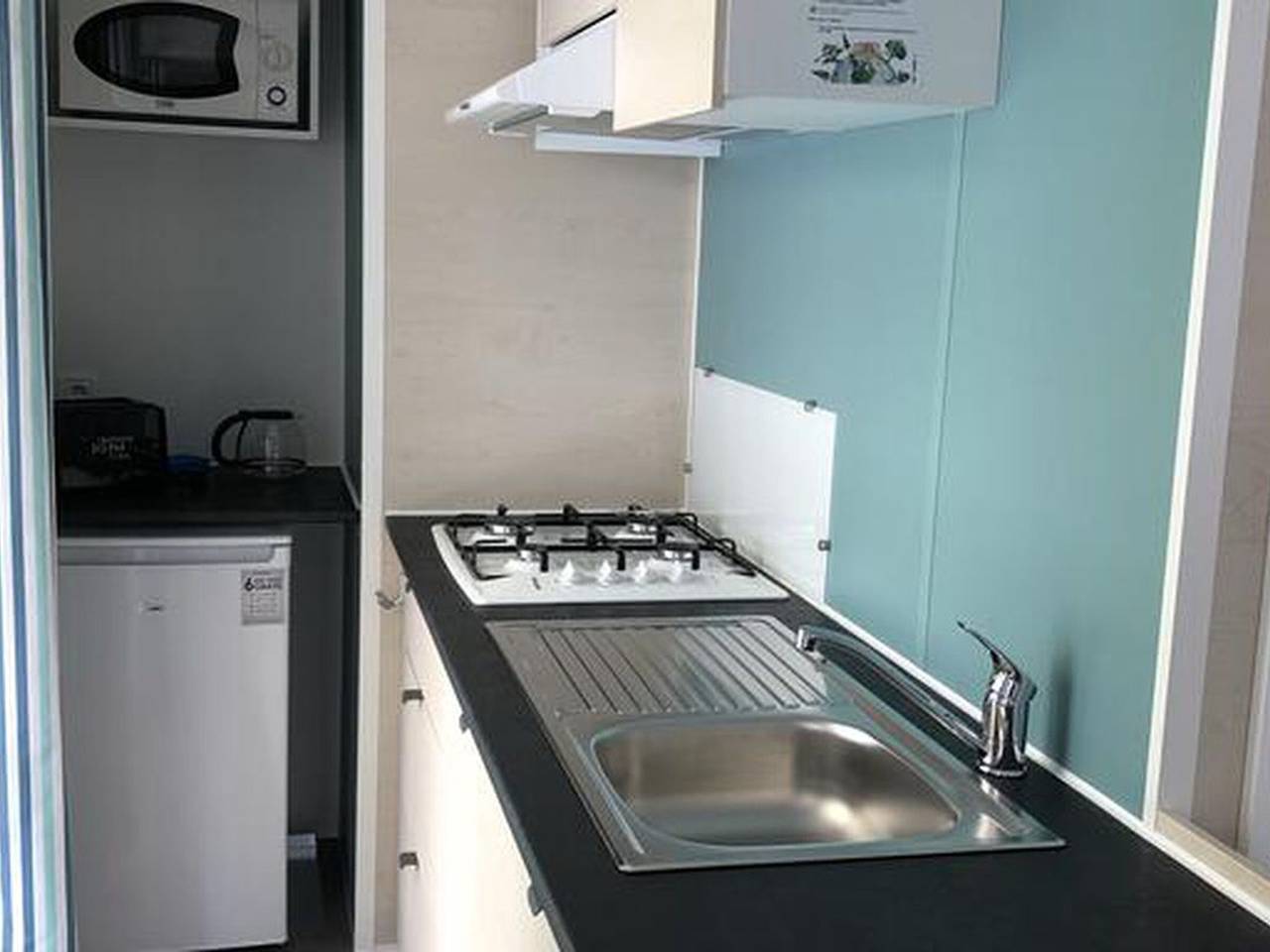 Mobil-home confortable avec terrasse - 6 personnes in Saint-Gérons, Région d'Aurillac