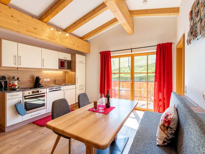 Ferienwohnung für 4 Personen, mit Balkon und Garten sowie Ausblick in Piesendorf - 2