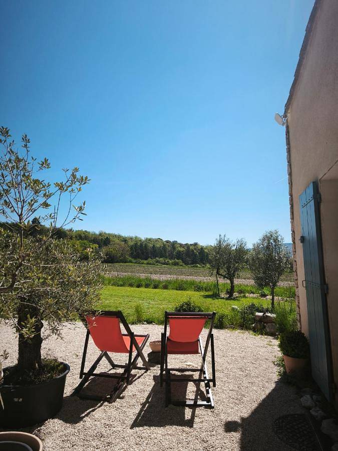 Chambre d’hôte pour 2 personnes, avec jardin et piscine ainsi que vue et sauna à Sault - 2