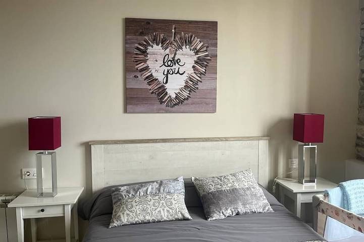 Appartement entier, Perfect getaway in a typical Asturian house with sea views, garden and parking. in Colunga, Côte Cantabrique