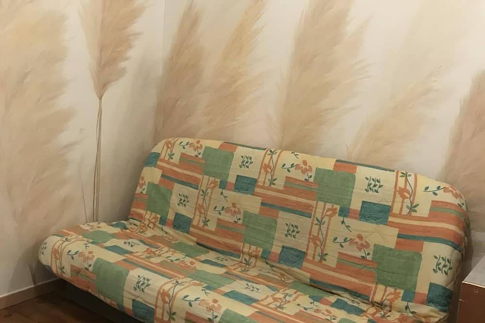 Appartement entier, 1 bedroom apartment in pont-de-labeaume in Pont-de-Labeaume, Parc naturel régional des Monts d'Ardèche