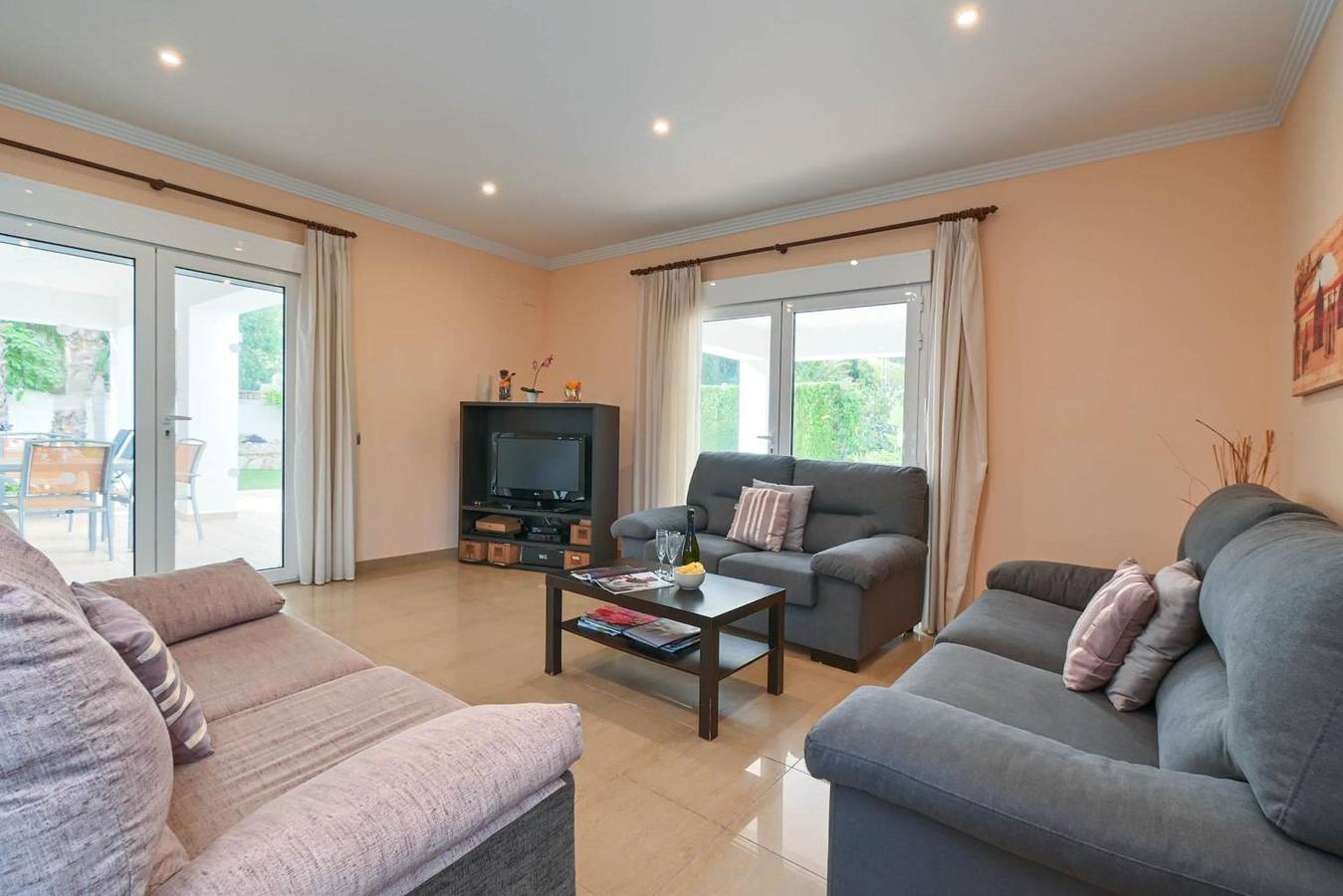 Villa 'Angels' met uitzicht op de bergen, Wi-Fi en airconditioning in El Baladrar - Punta Estrella, Teulada (Spanje)