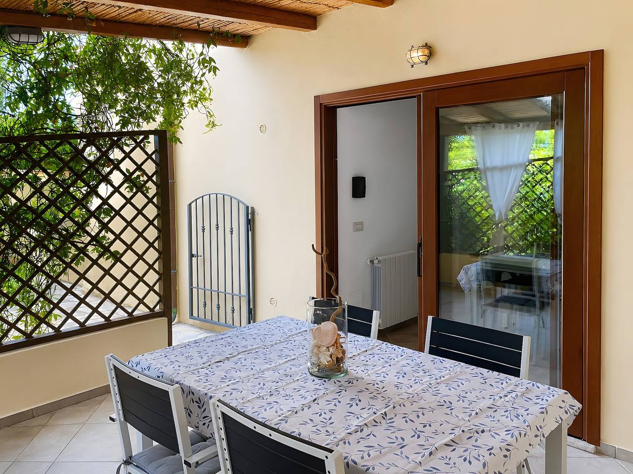 Ferienhaus "Appartamento dell Pellicano" in Strandnähe und mit Klimaanlage in Pittulongu, Olbia