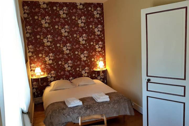 Location de vacances pour 12 personnes, avec jardin à Nazelles-Négron - 2