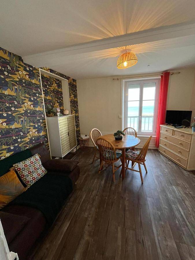 Appartement entier, Le Phoenix 449 , vue mer, 2 chambres in Arromanches-les-Bains, Région de Bayeux