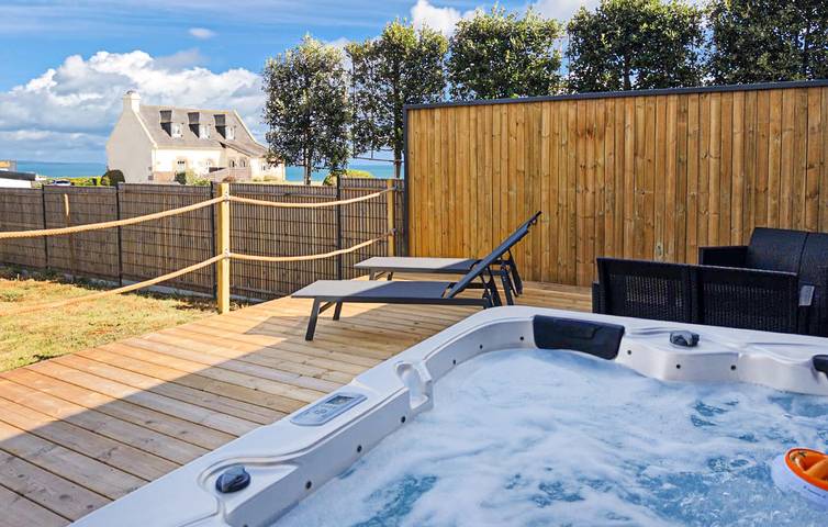 Location de vacances pour 10 personnes, avec jardin et terrasse, animaux acceptés à Hillion - 4