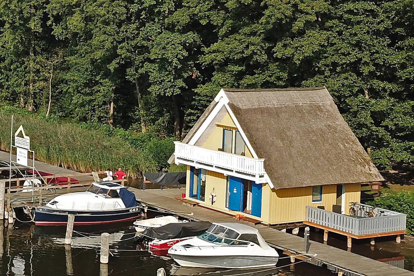 Bootshaus 600 direkt in der Marina im Ferienpark Mirow in Einzellage in Mirow, Mecklenburg-Strelitz