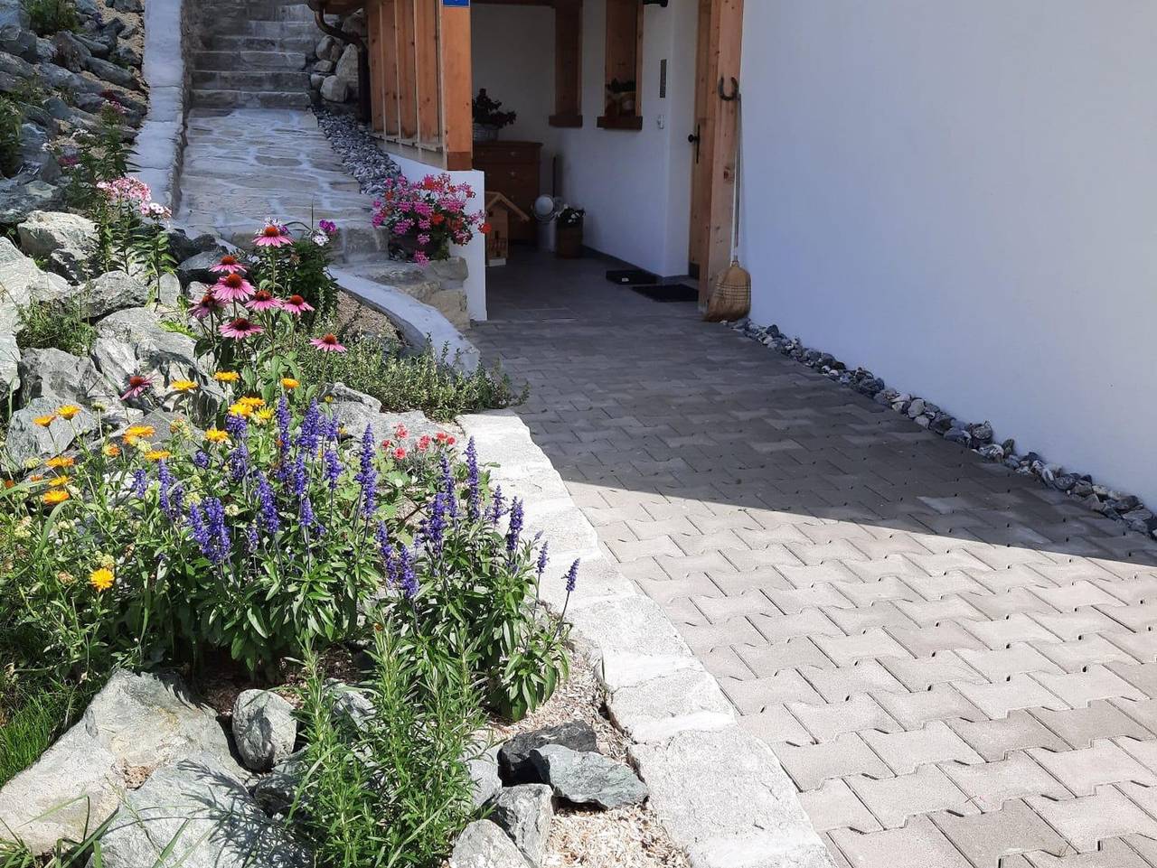 Ganze Ferienwohnung, Badogna - 2 Zimmerwohnung - 4 Betten in Surses, Engadin