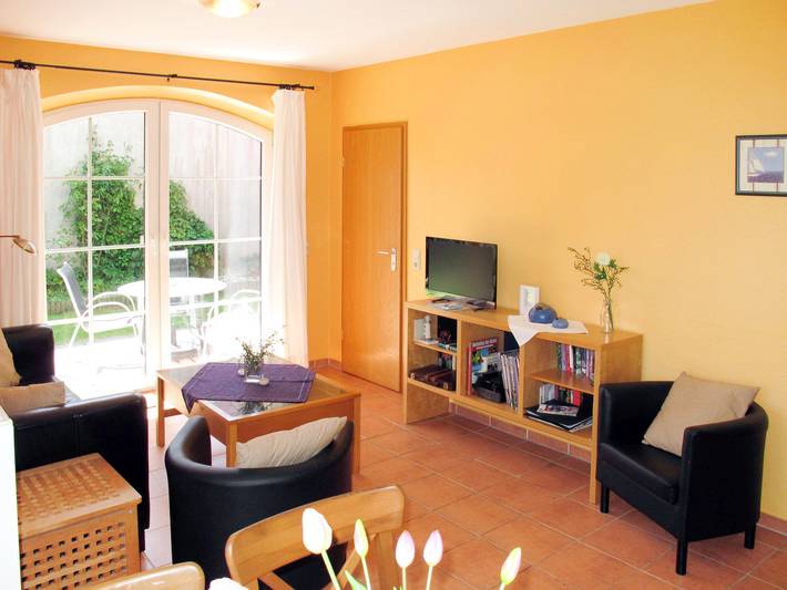 Ferienwohnung für 4 Personen, mit Terrasse und Garten in Norden - 3