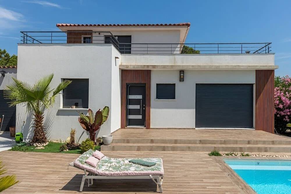 Architect-Designed Villa 5 Minutes From The Beaches in Ensuès-la-Redonne, Mittelmeerküste (Frankreich)