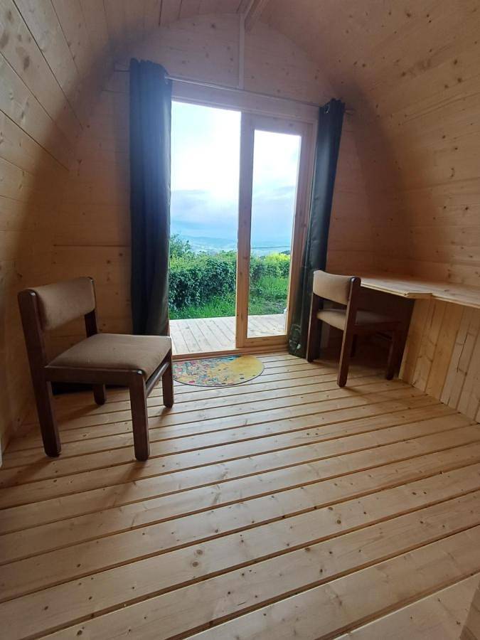 Gîte pour 2 personnes, avec Jacuzzi et Terrasse ainsi que Piscine et Vue dans Saint-Racho - 3