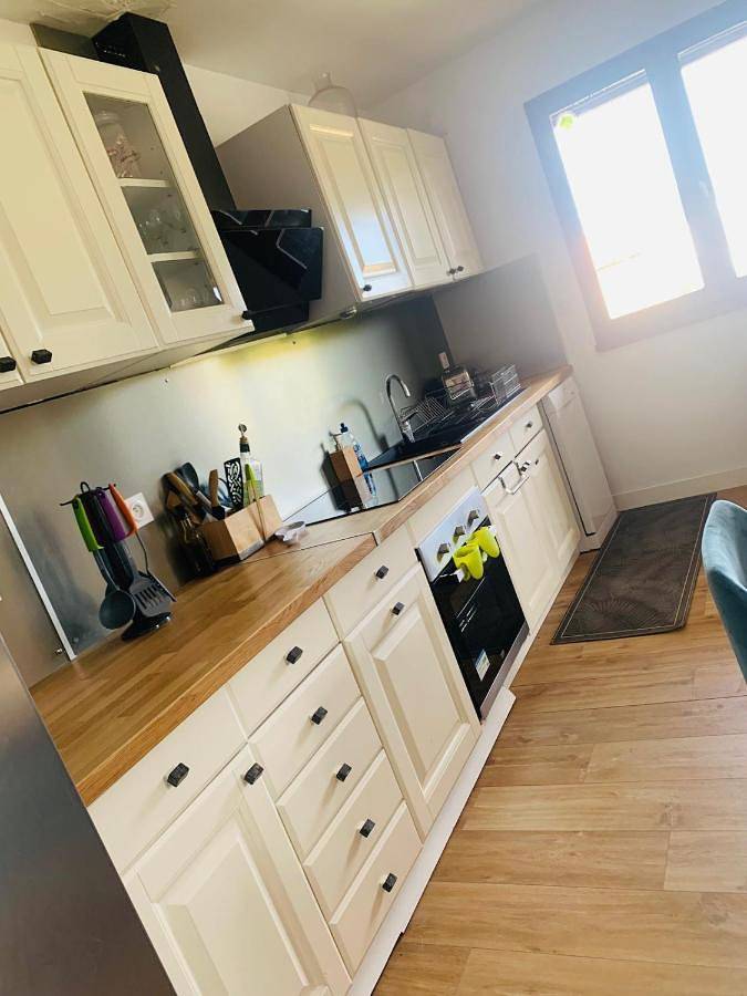 Location de vacances pour 6 personnes, avec jardin ainsi que piscine et jacuzzi à Villeveyrac - 3