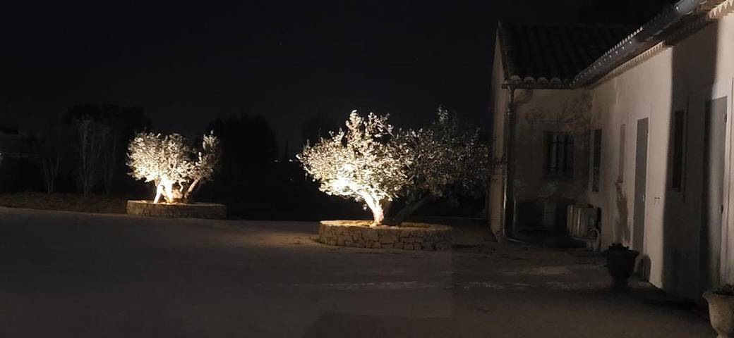 Appartement de vacances pour 2 personnes, avec Terrasse et Jardin ainsi que Piscine et Vue à Saint-Rémy-de-Provence - 2