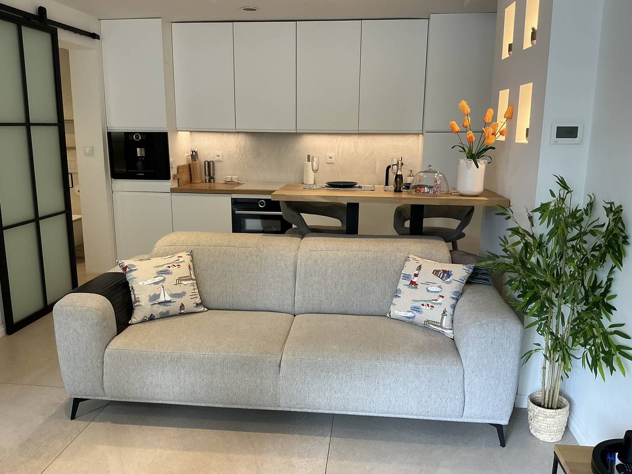 Ganze Wohnung, Komfortables Apartment für 2 Personen in Strand- und Boulevardnähe in Scheveningen, Den Haag