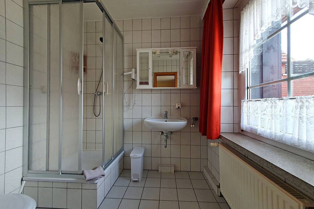 Dreibettzimmer - Pension Königshof in Königshütte (Harz), Harzvorland