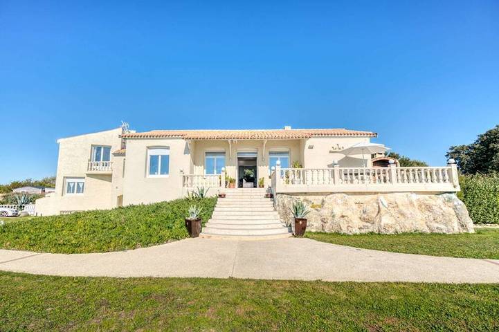 Villa für 16 Personen, mit Garten und Pool - 1
