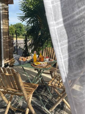 Cottage pour 2 personnes, avec terrasse et vue à Souvigny