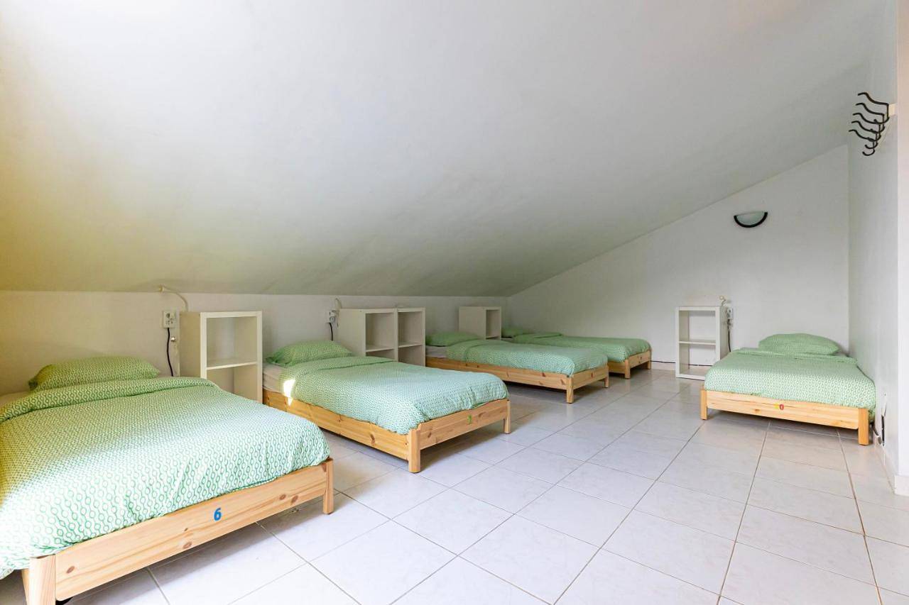 Quadruple Room with Shared Bathroom in Peniche, Leiria District