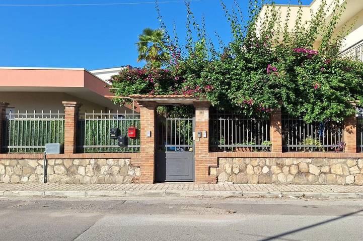 Appartamento per 2 persone, con panorama e giardino in Angri