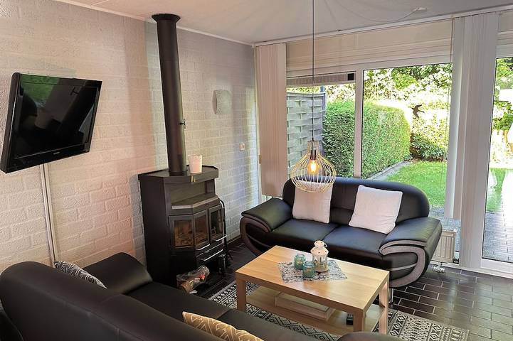 Ferienhaus für 6 Personen, mit Terrasse und Garten