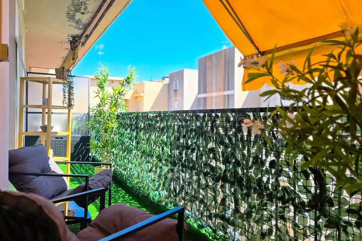 Gîte pour 4 personnes, avec terrasse dans Plage Magnan - 2