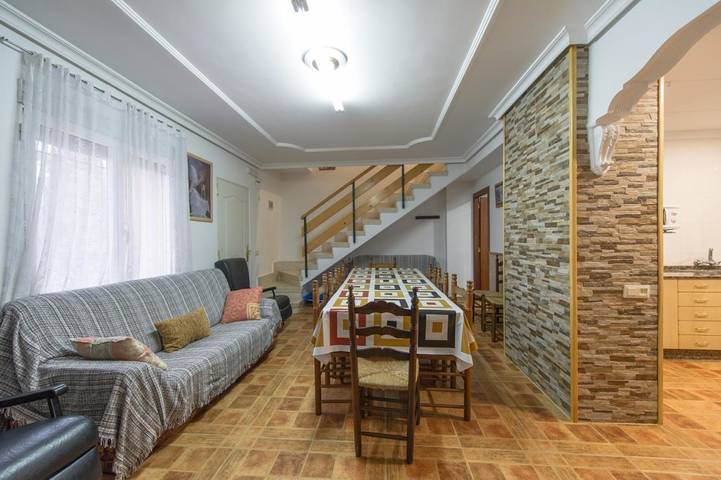 Casa rural para 10 personas, con vistas además de terraza y jardín en Riopar (rio Mundo) - 4
