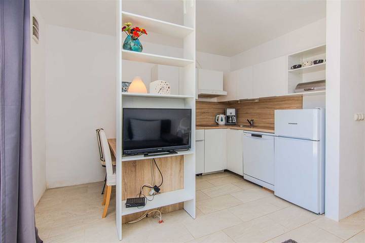 Ganze Wohnung, Ferienhaus | 2-4 Pers. | Voll ausgestattet in Vir