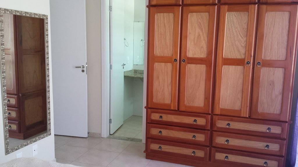 Ganze Wohnung, Nur 150 m vom schönen Strand, Arraial do Cabo, 2 Qtos w / Klimaanlage in Praia do Forno, Rio de Janeiro (Bundesstaat)