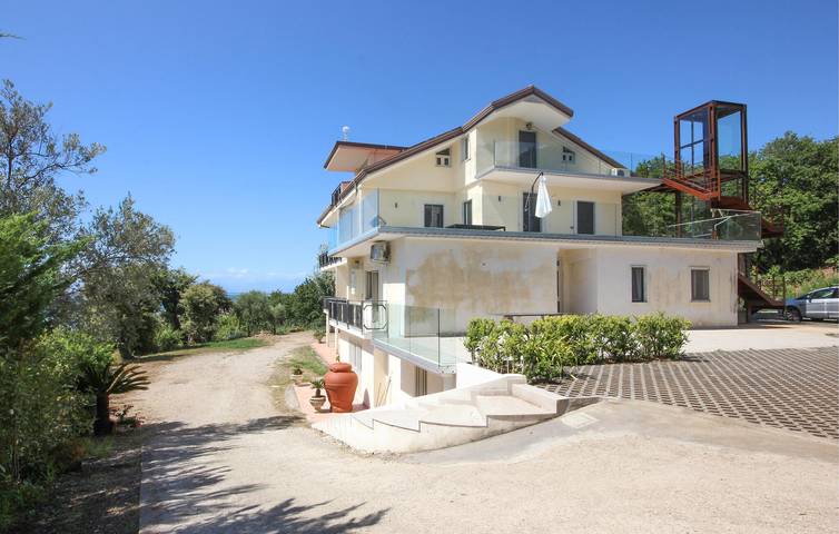 Apartamento vacacional entero, Apartamento con vistas al mar, aparcamiento y lavadora in Agropoli, Cilento Coast