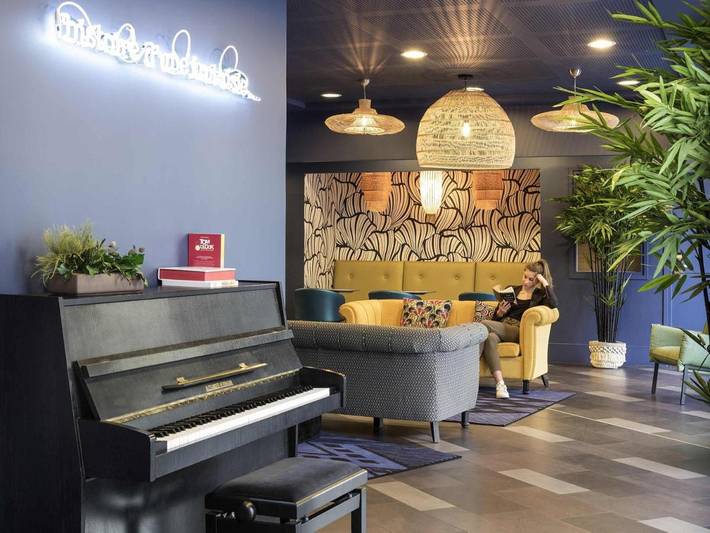 Double Studio in Courbevoie, Altos del Sena