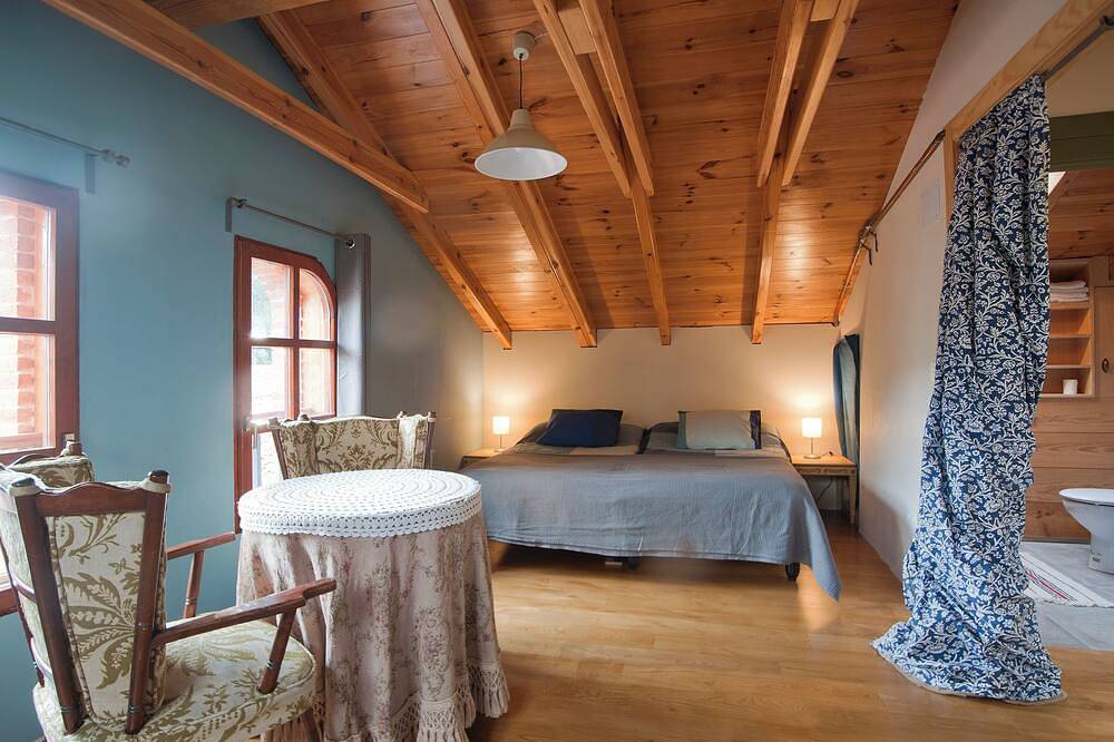 Melendreros House.  Country house, large, well equipped and with beautiful views. in Melendreros, Bimenes