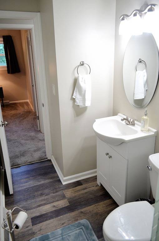 Breezy Paradise | Shared Beach | King Bed | Mentor in Mentor, Lake County (OH)