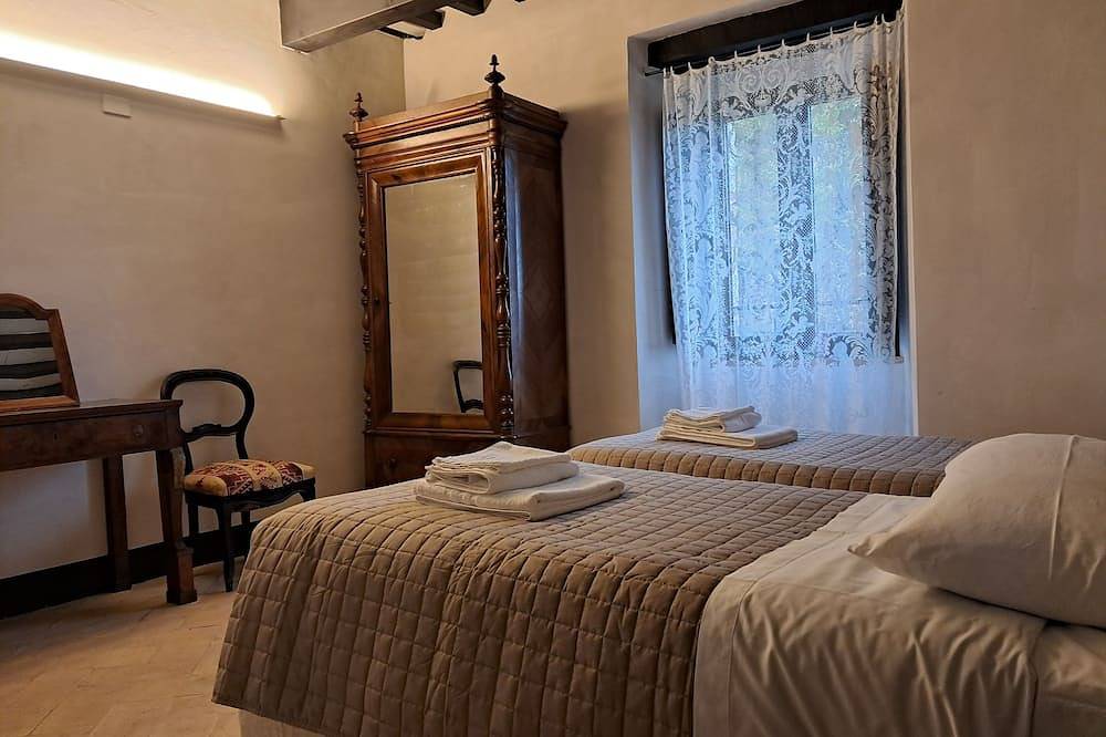 Apartamento entero, San Claudio Apartment - Welcoming, Comfort and Relaxation in Nature in Macerata, Provincia de Macerata