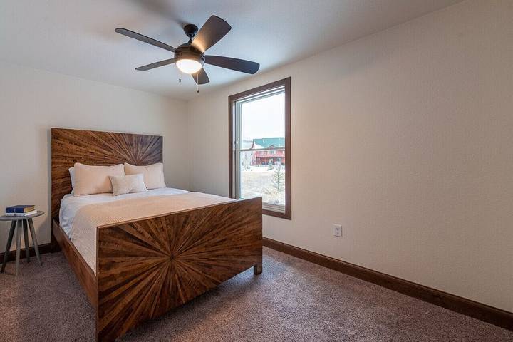 Location de vacances pour 13 personnes, avec jacuzzi et jardin à Granby - 3