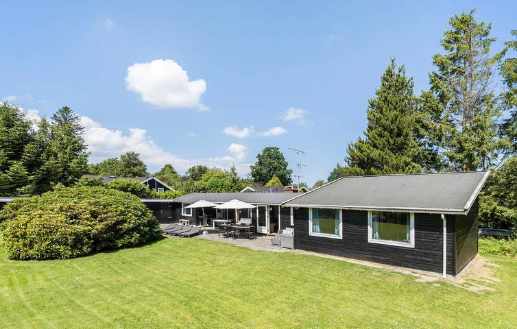 Ferienhaus für 10 Personen, mit Garten und Terrasse, kinderfreundlich - 1